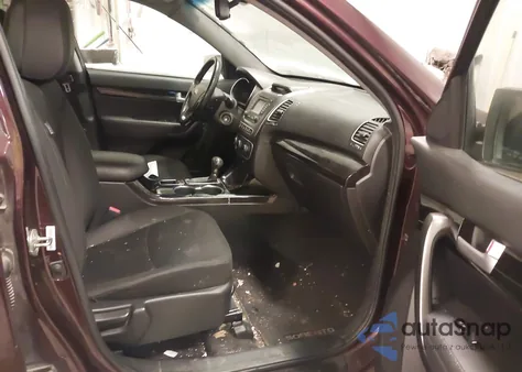 2015 Kia Sorento Lx из США, поврежденный, VIN 5XYKTCA66FG584752